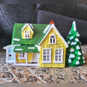 1984 Department 56 Nantucket Christmas Village House
